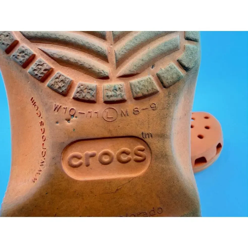Crocs Classic Clogs Orange Unisex Slip On Comfort Shoes Size M8 W10 Used